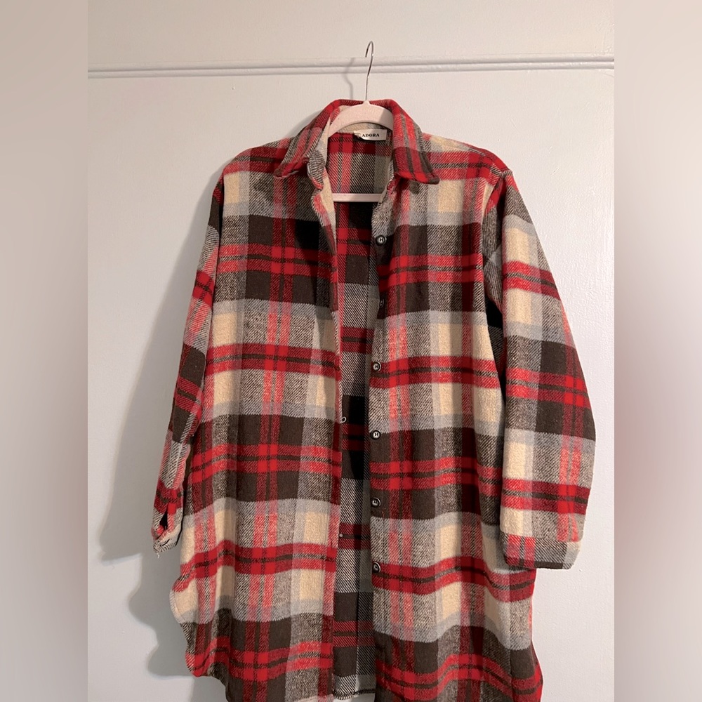 Red, brown, beige- cozy and long flannel/ shaket